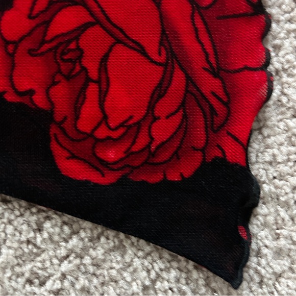 Thirty Thirty LA Black Red Floral Mesh Bell Sleeve Bodycon Mini Dress Size XL - Picture 8 of 10